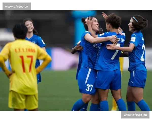 昨日足球焦点大战引爆全场激情球迷狂欢见证逆转绝杀经典之夜巅峰 - 副本 - 副本 (2)